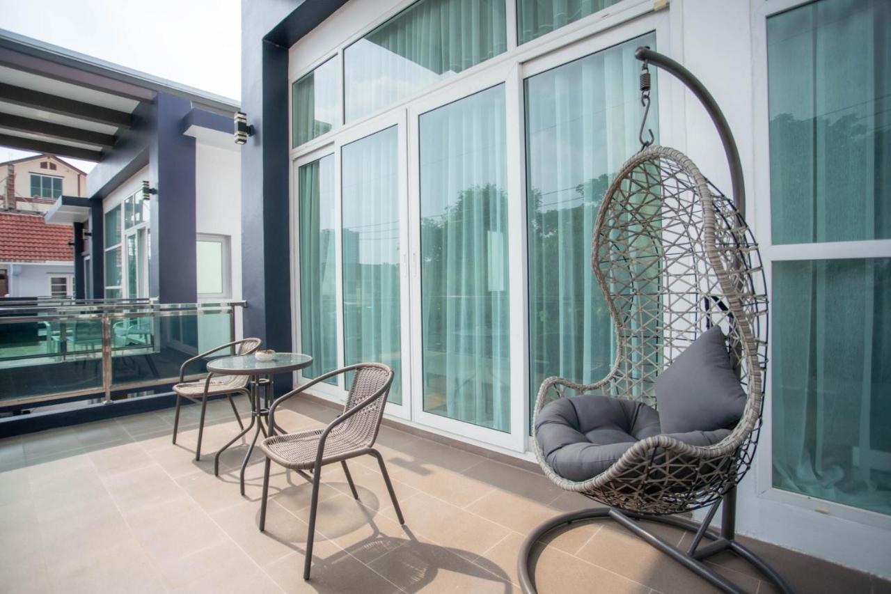 Kw Pool Villa Pattaya Exteriör bild